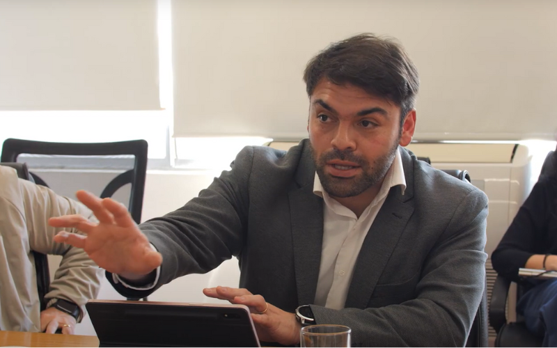 Académico de Administración Pública FAE USACH avanza en el proceso de Actualización de la Política Nacional de Actividad Física y Deporte 2026-2037