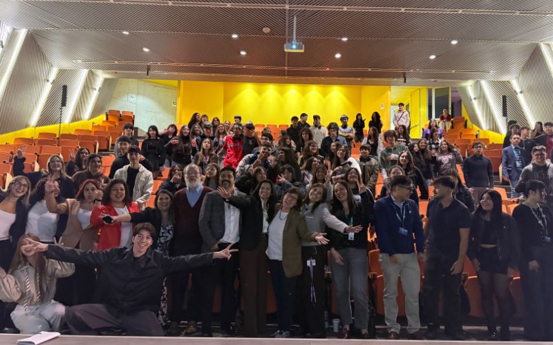 Bienvenida Cachorra 2026 reúne a nueva generación de estudiantes de Administración Pública en la Usach